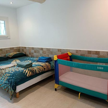 Un Bel Appartement Rez Jardin Parking Gratuit Vence Exterior foto