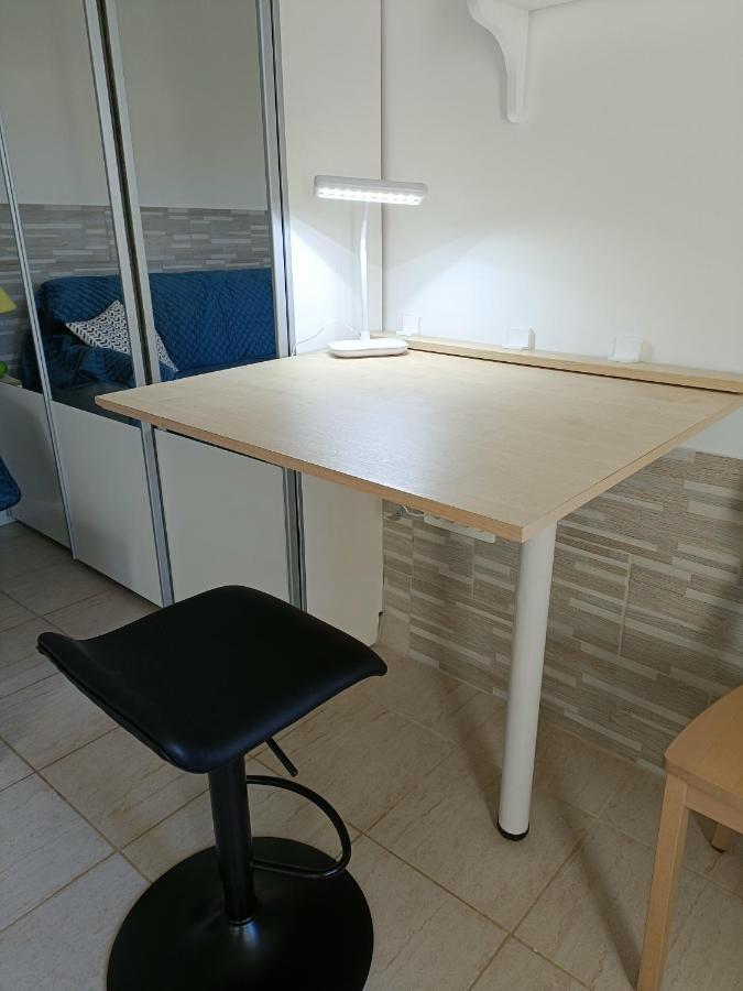 Un Bel Appartement Rez Jardin Parking Gratuit Vence Exterior foto
